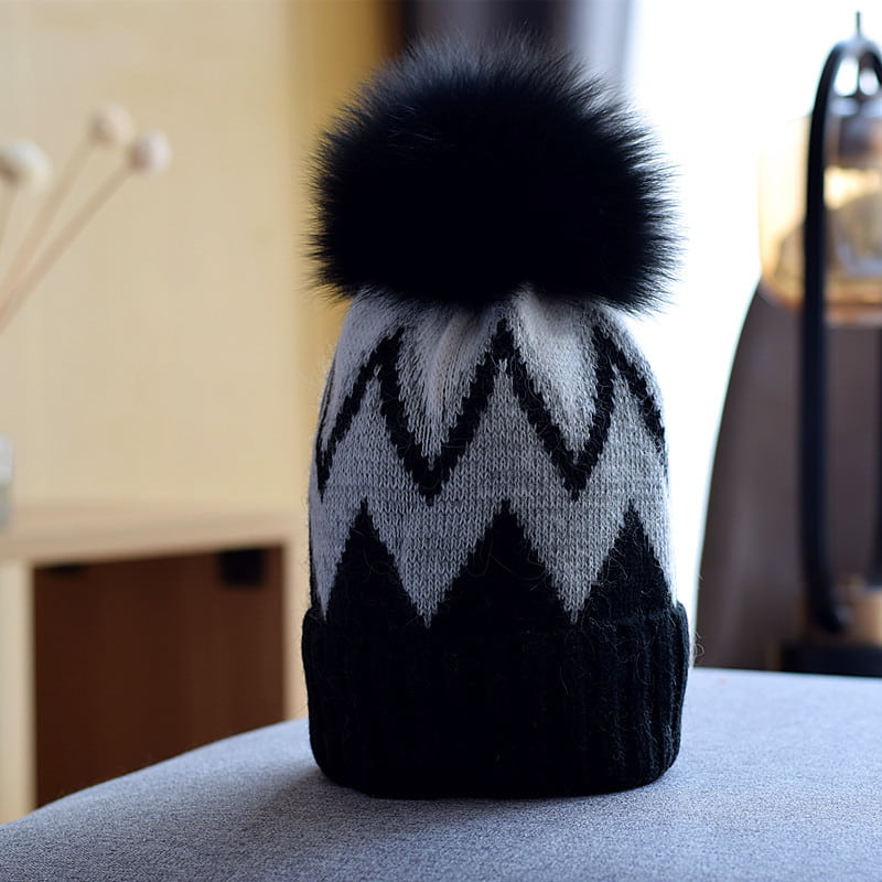 H00003 Women s Creber Knitted Hat Cum Verus Fur Fox Fur Ball