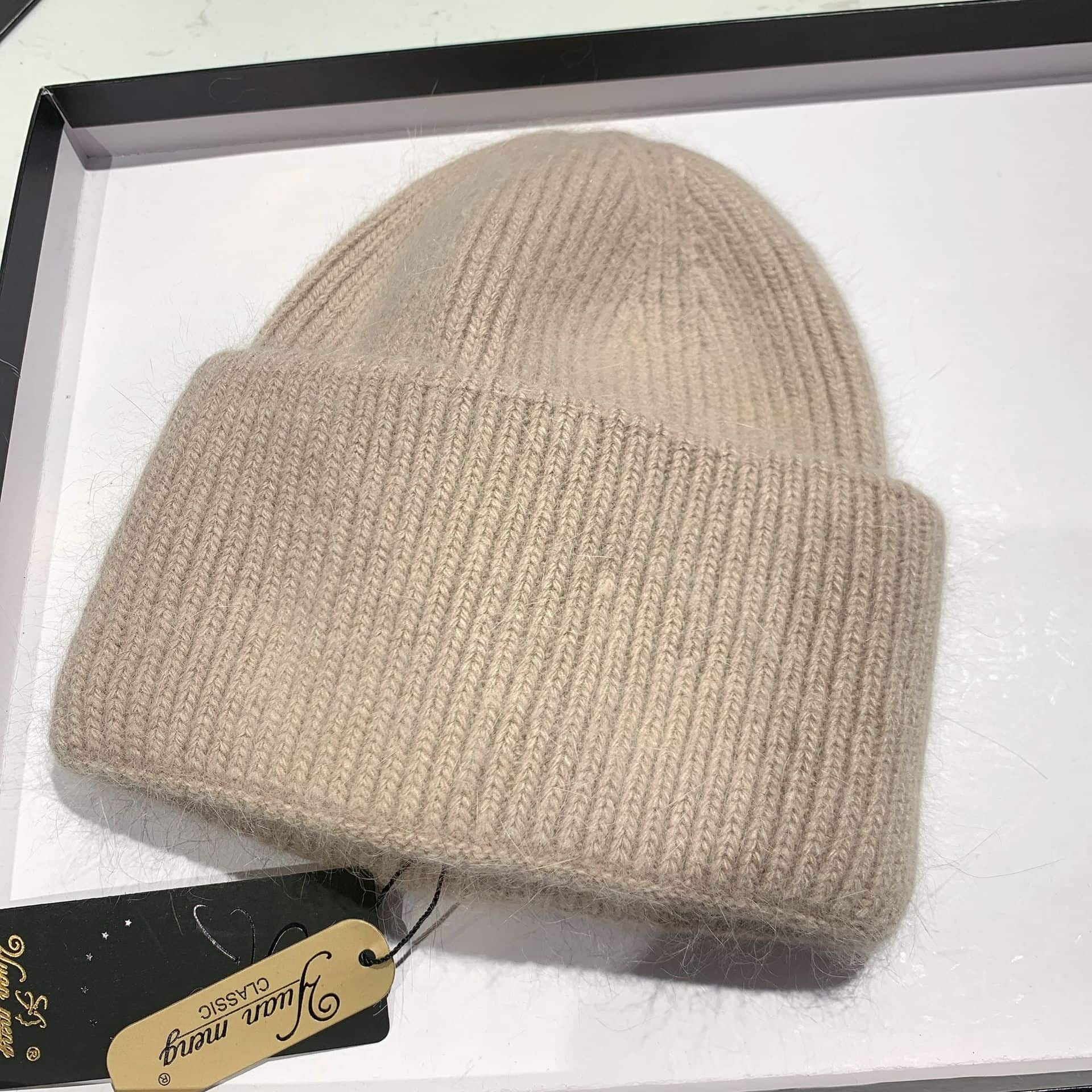 H00006 Rabbit Hair Women Knitted Hat in hyeme